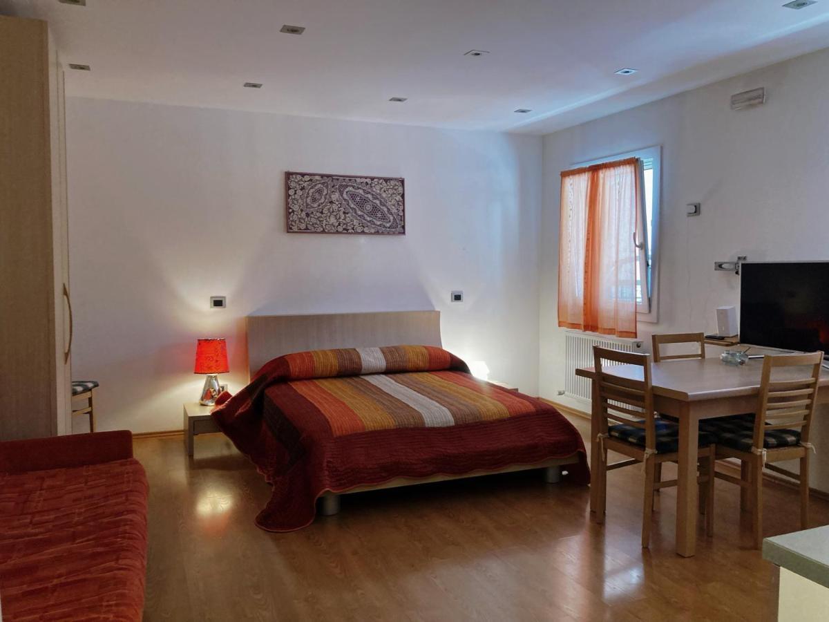 Residence Stefania Cavasso Nuovo Kültér fotó